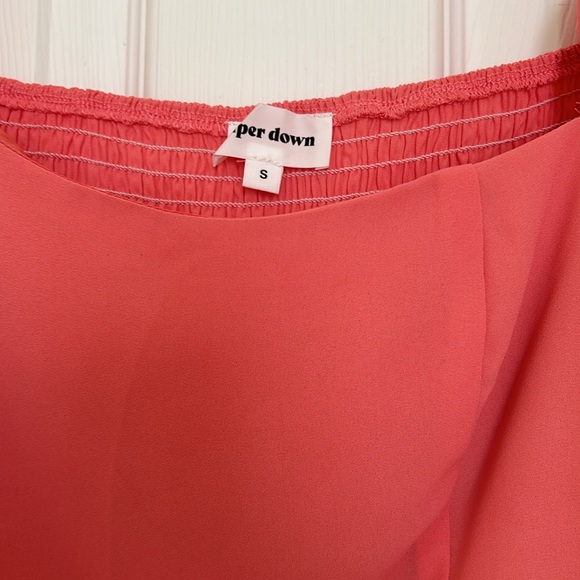 Superdown pink crop top with cinch - Picture 2 of 4